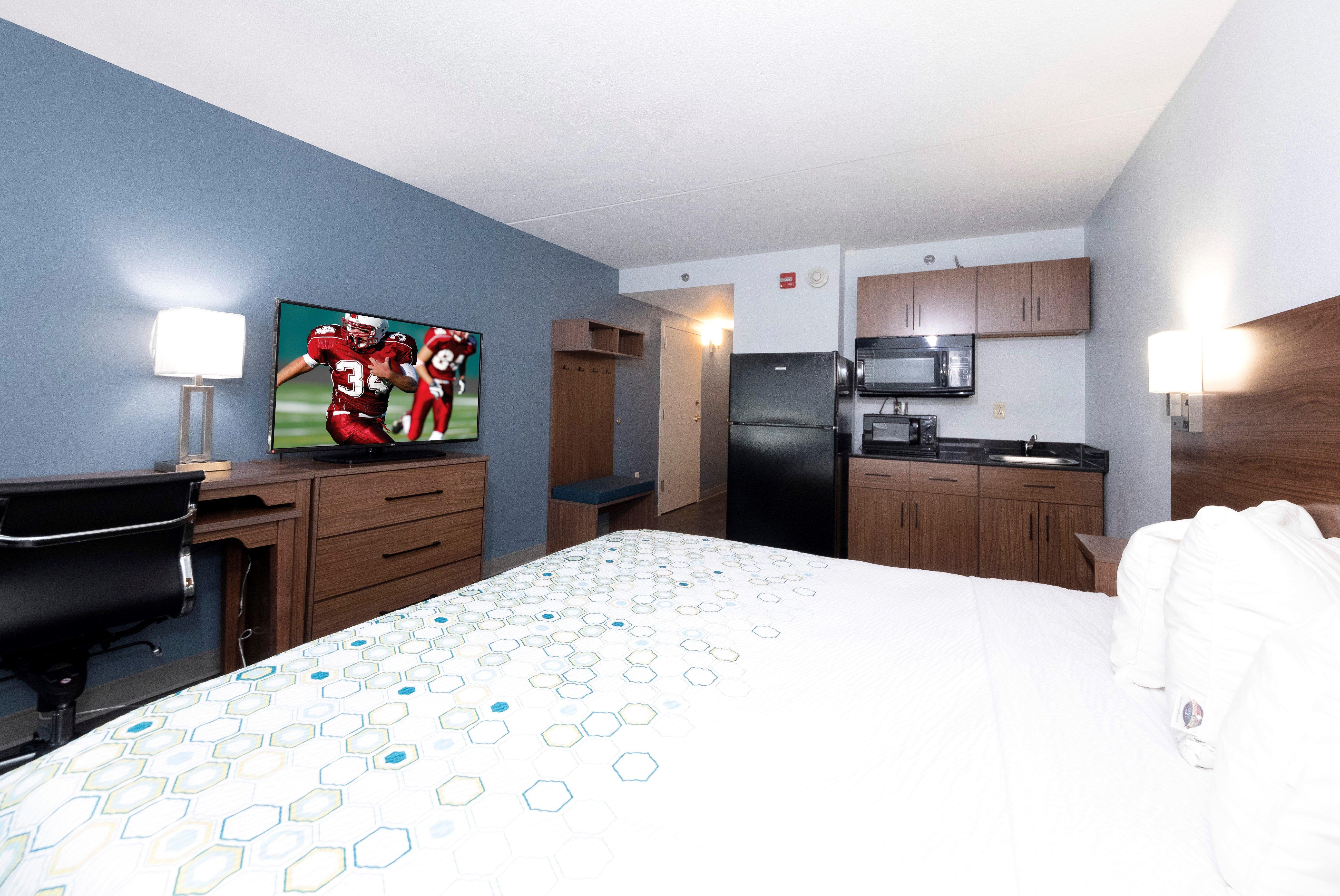 Red Roof Inn & Suites Wilmington - Нью-Касл Экстерьер фото