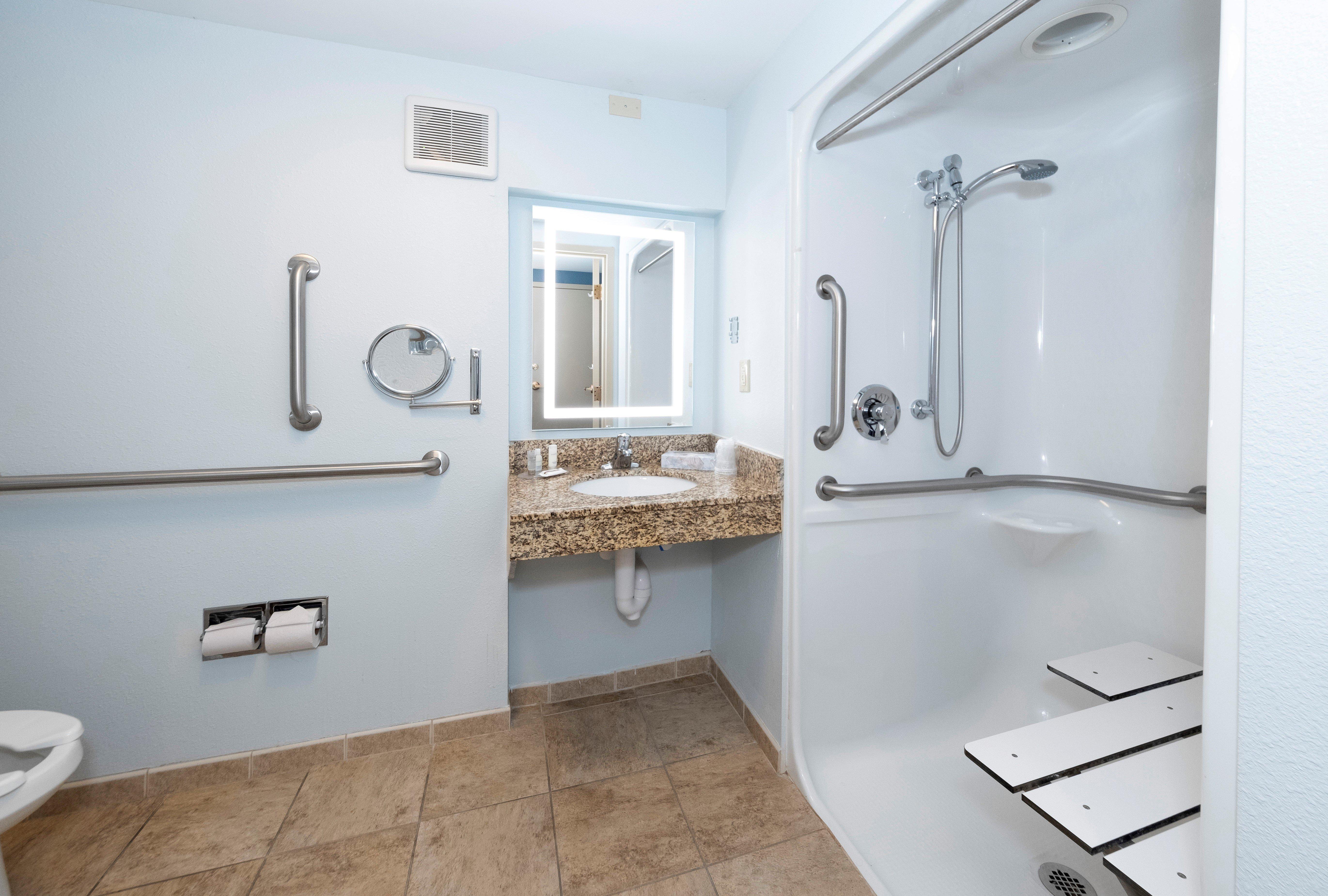 Red Roof Inn & Suites Wilmington - Нью-Касл Экстерьер фото