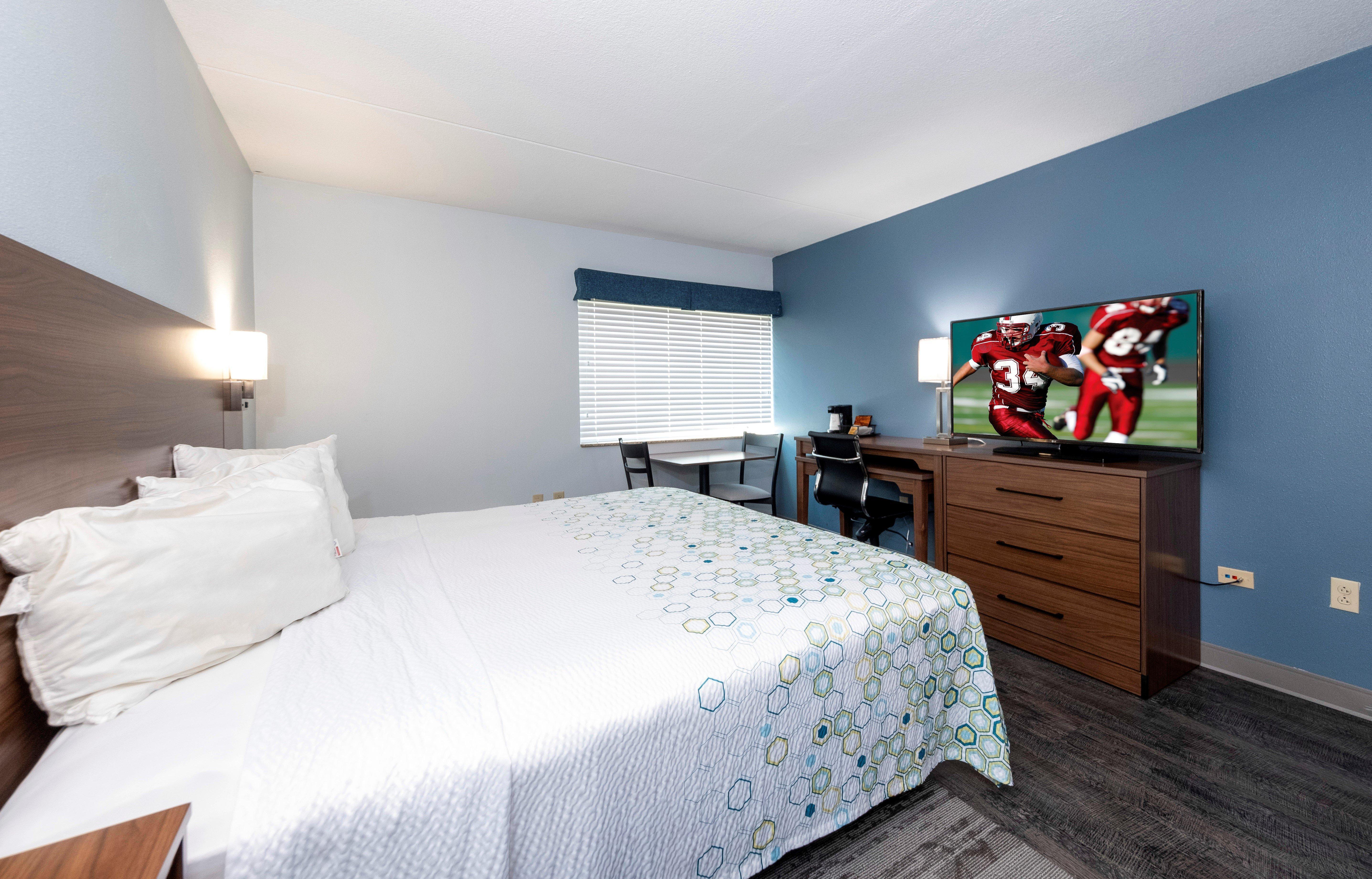 Red Roof Inn & Suites Wilmington - Нью-Касл Экстерьер фото
