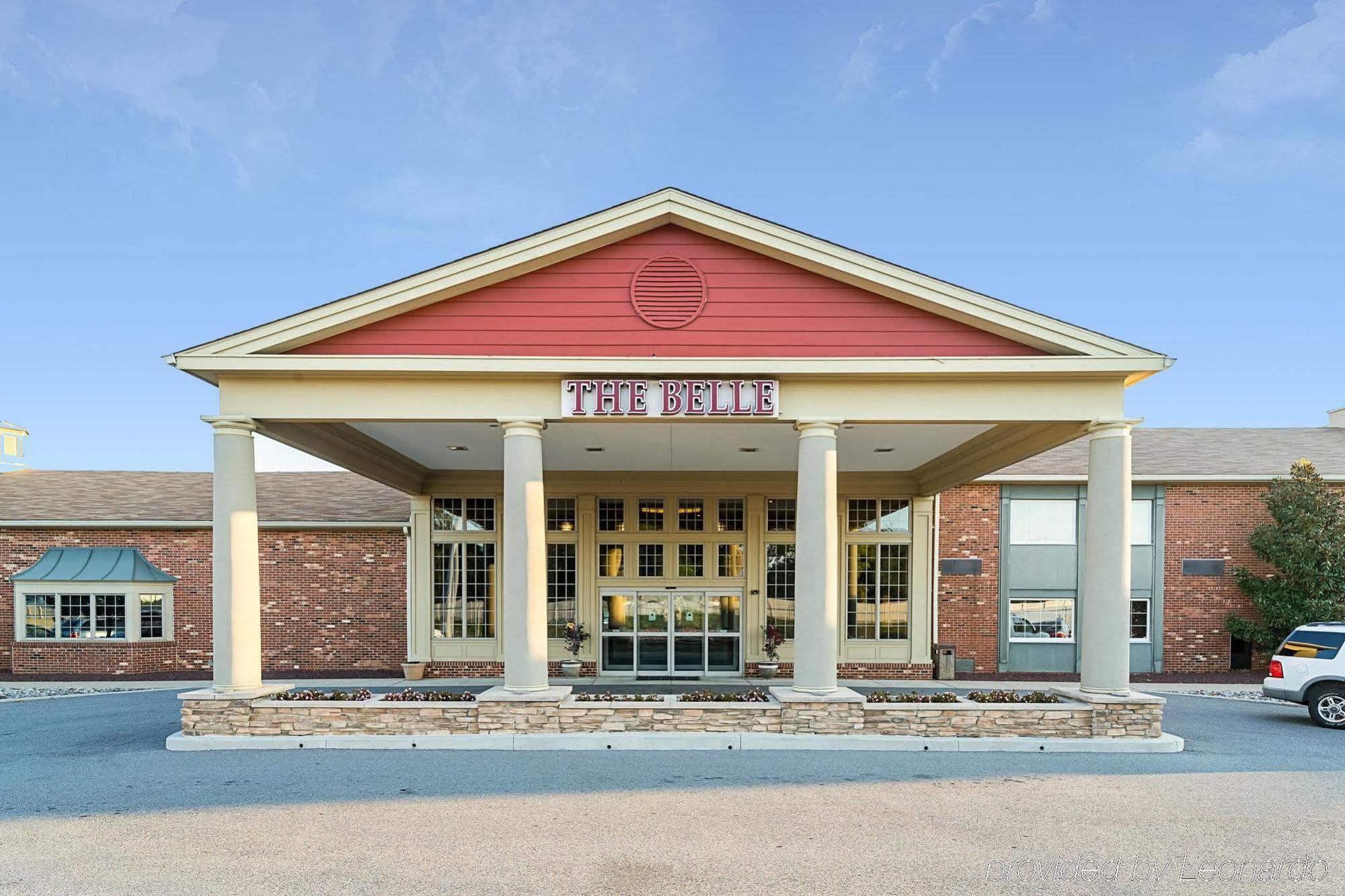 Red Roof Inn & Suites Wilmington - Нью-Касл Экстерьер фото